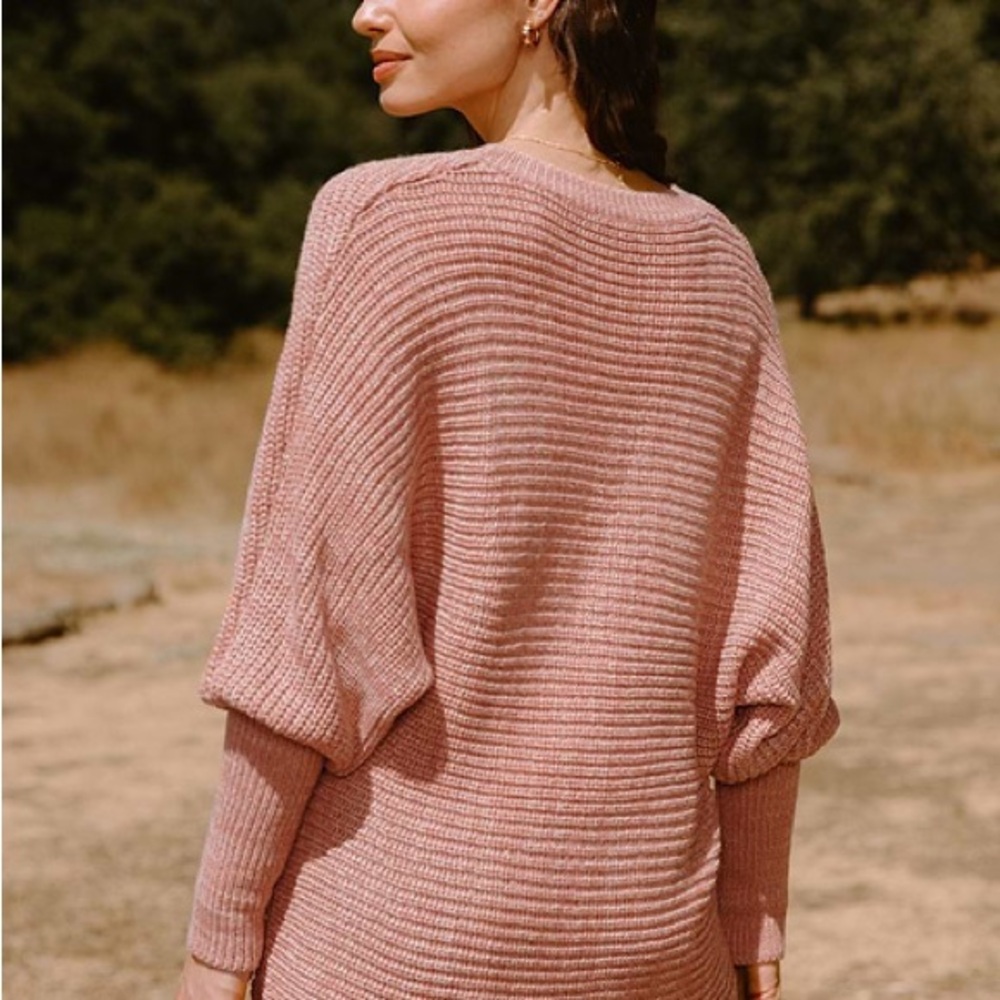 Cupshe V-Neck Sweater in Soft Pink - Picture 2 of 3